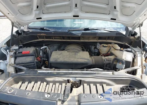 2020 Chevrolet Silverado C1500 z USA, uszkodzony, nr VIN 1GCRWAEFXLZ217998